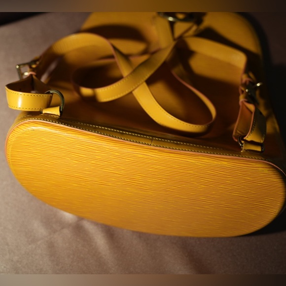 Used Louis Vuitton Epi Gobelin M52299 Women's Backpack Jaune - Picture 5 of 8